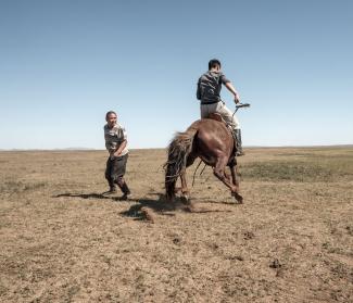 Mongolia Nomads in the drought - Dirk Gebhardt Photojournalist